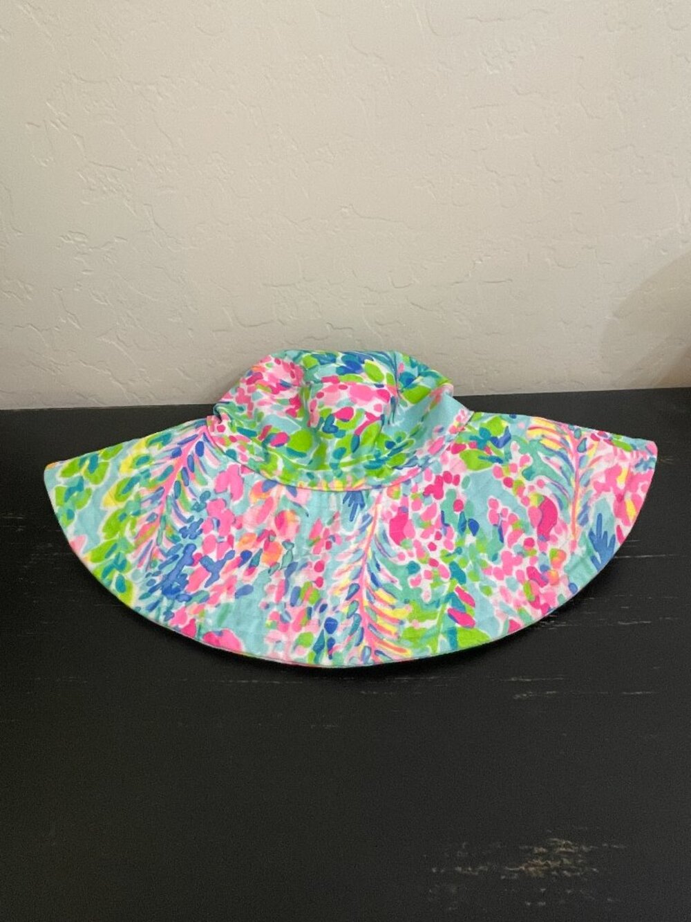 New Lilly Pulitzer Hat Catch The Wave Multi Beach Sun - Picture 2 of 8
